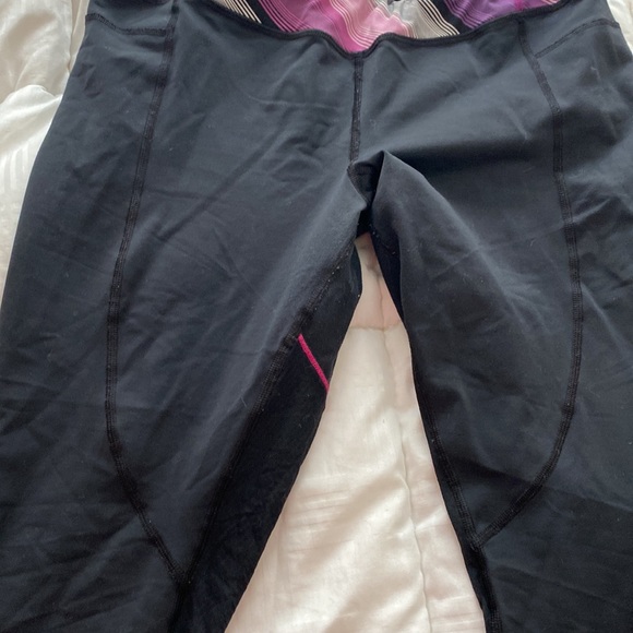 LULULEMON SZ 12 PURPLE AND BLACK LEGGINGS - Picture 4 of 7